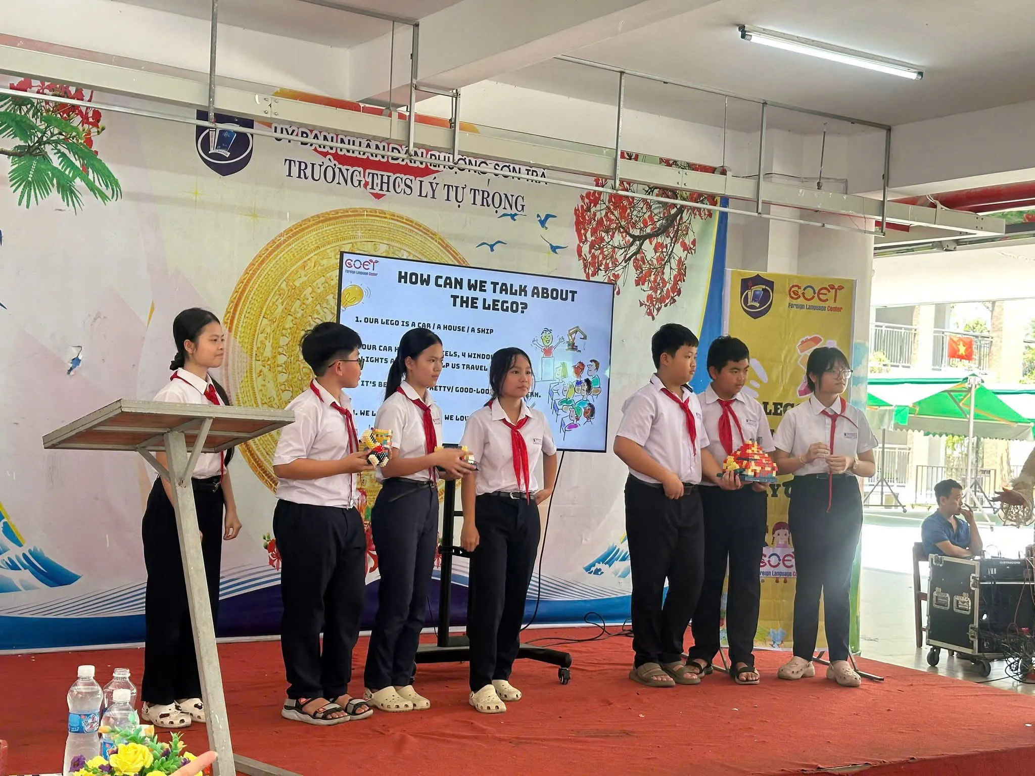 Học sinh Aurora thuyết trình tiếng Anh — dự án Lego, THCS Lý Tự Trọng